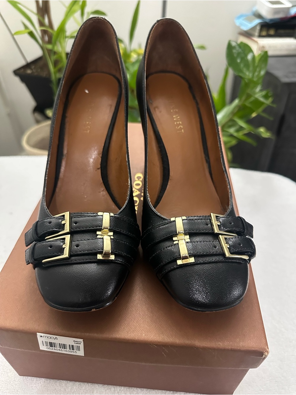 Nine West Black Leather Block Heel Pumps Gold Double Buckle Straps Size 8